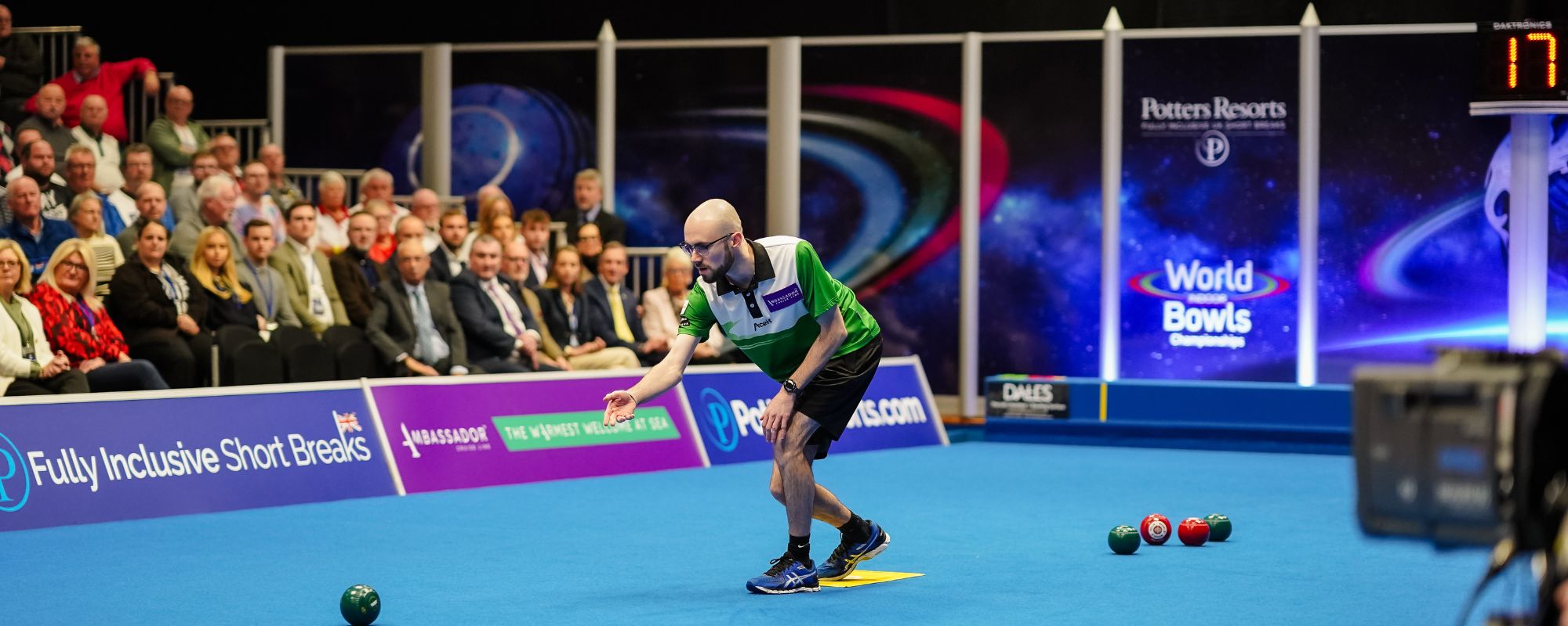 Jason Banks playing in the Open Singles Final at the 2025 Ambassador Cruise Line World Indoor Bowls Championships at Potters Resorts Hopton-on-Sea